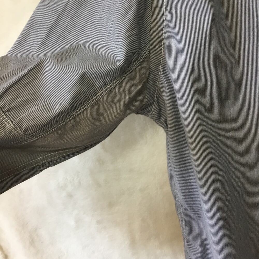 DKNY Jeans Blue Striped Button-Up Shirt - Picture 5 of 14
